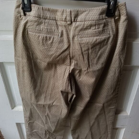 Stylish Cream & Brown Patterned Capri - Talbot Petite - Picture 4 of 6